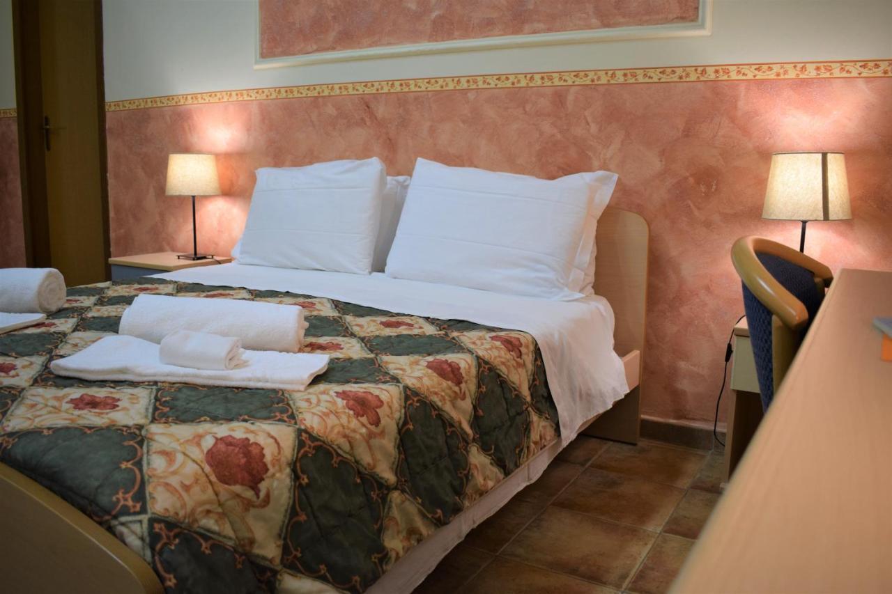 Hostel Il Tetto Мельфі Екстер'єр фото