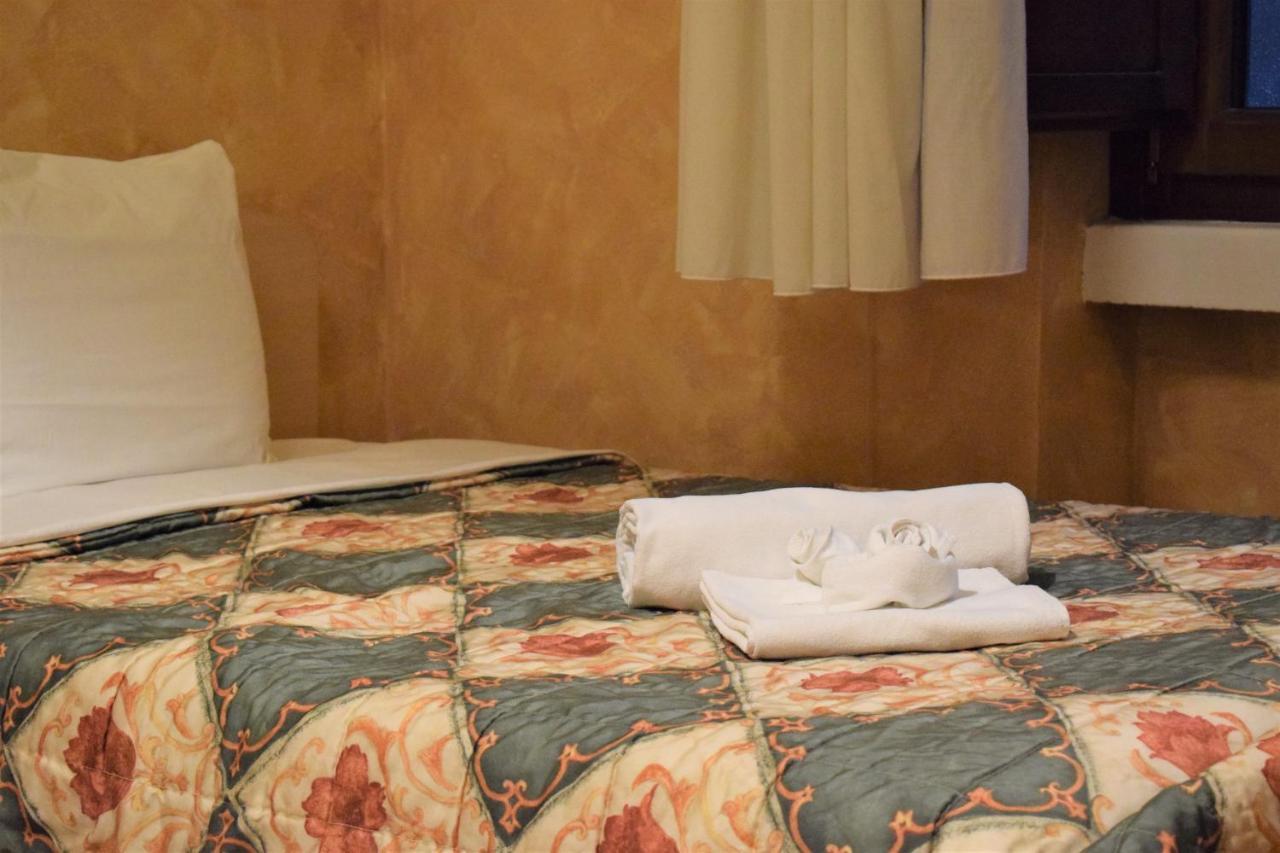 Hostel Il Tetto Мельфі Екстер'єр фото