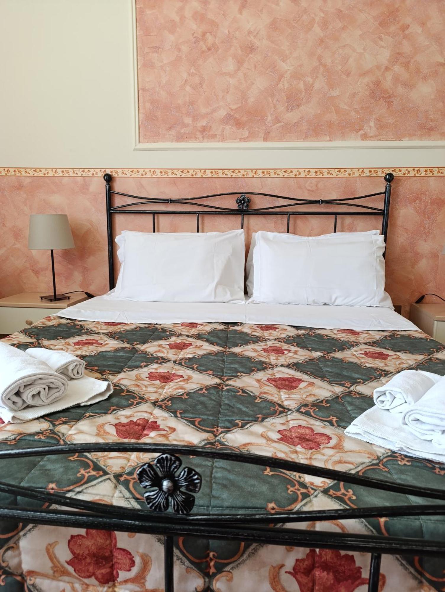 Hostel Il Tetto Мельфі Екстер'єр фото